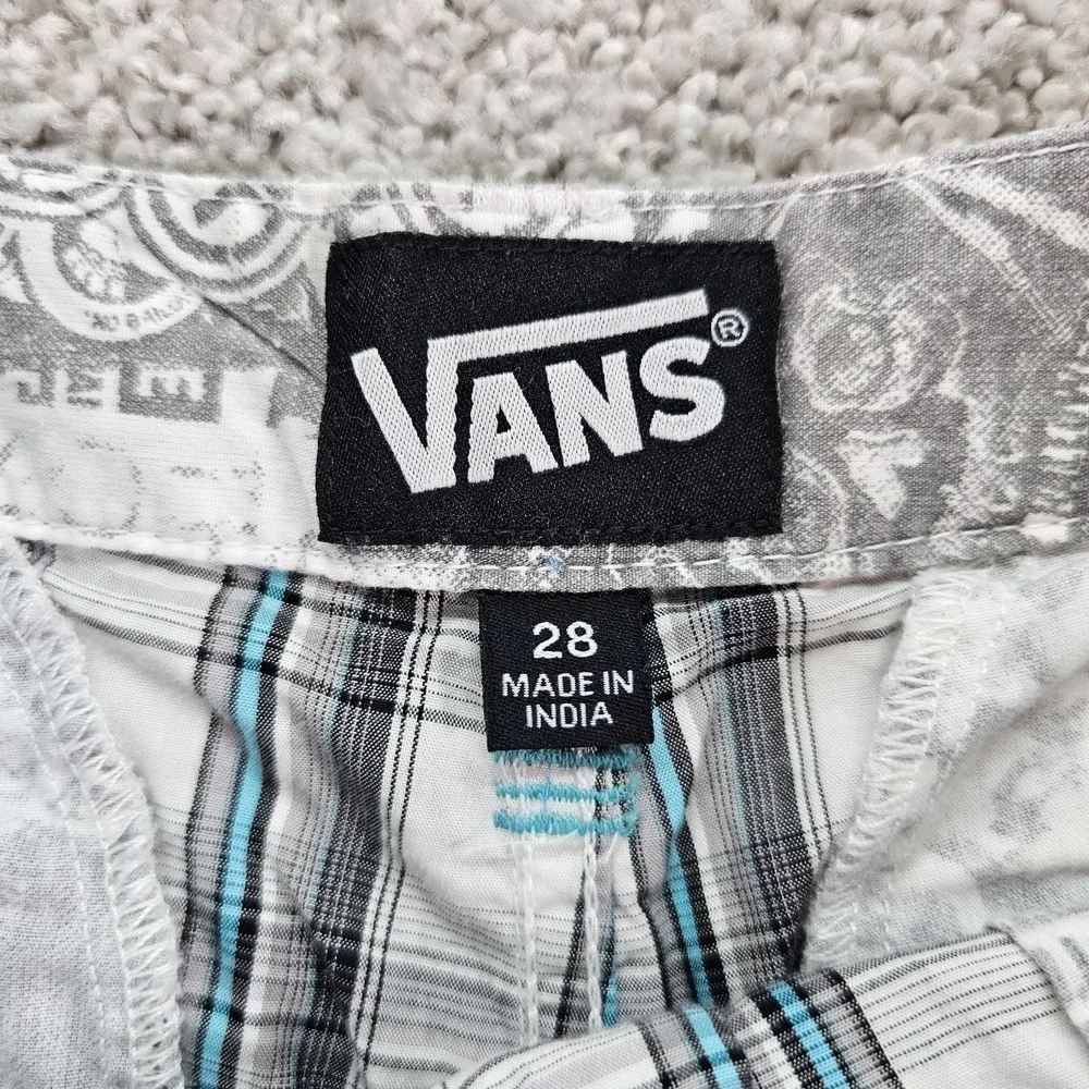 Vans Shorts Mens 30 White Gray Blue‎ Plaid Lightweight Skater Urban Y2K
